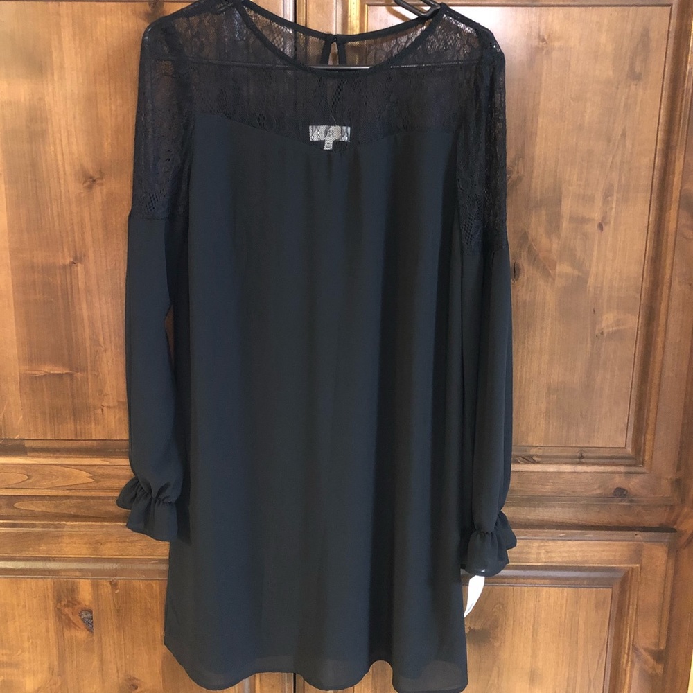 NSR Black Shift Dress with Lace